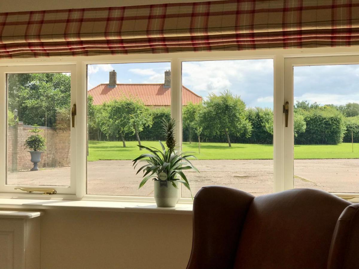 Charming Hen Cottage Countryside Retreat Lincoln Newball Kültér fotó